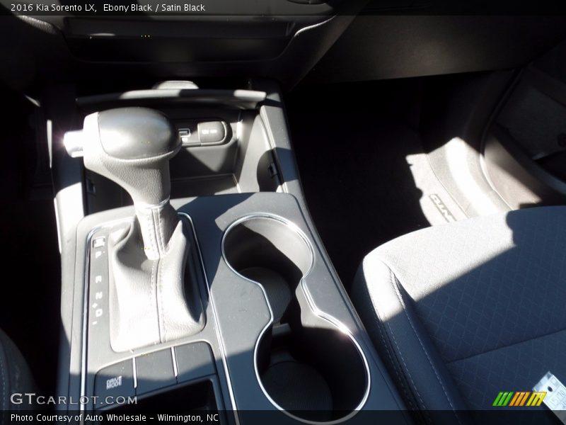 Ebony Black / Satin Black 2016 Kia Sorento LX