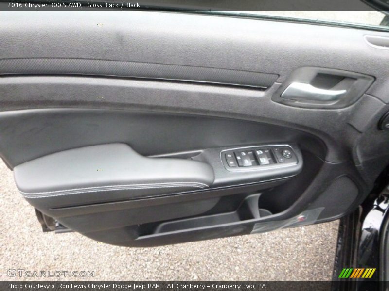 Gloss Black / Black 2016 Chrysler 300 S AWD