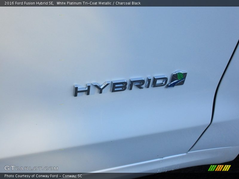 White Platinum Tri-Coat Metallic / Charcoal Black 2016 Ford Fusion Hybrid SE