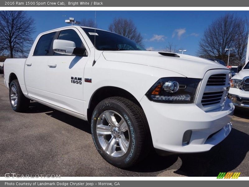Bright White / Black 2016 Ram 1500 Sport Crew Cab