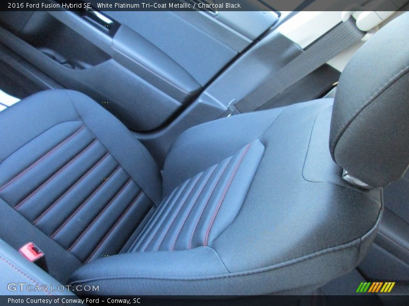 White Platinum Tri-Coat Metallic / Charcoal Black 2016 Ford Fusion Hybrid SE