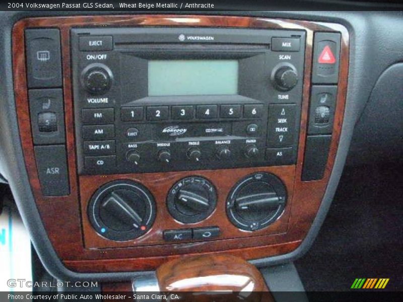 Wheat Beige Metallic / Anthracite 2004 Volkswagen Passat GLS Sedan
