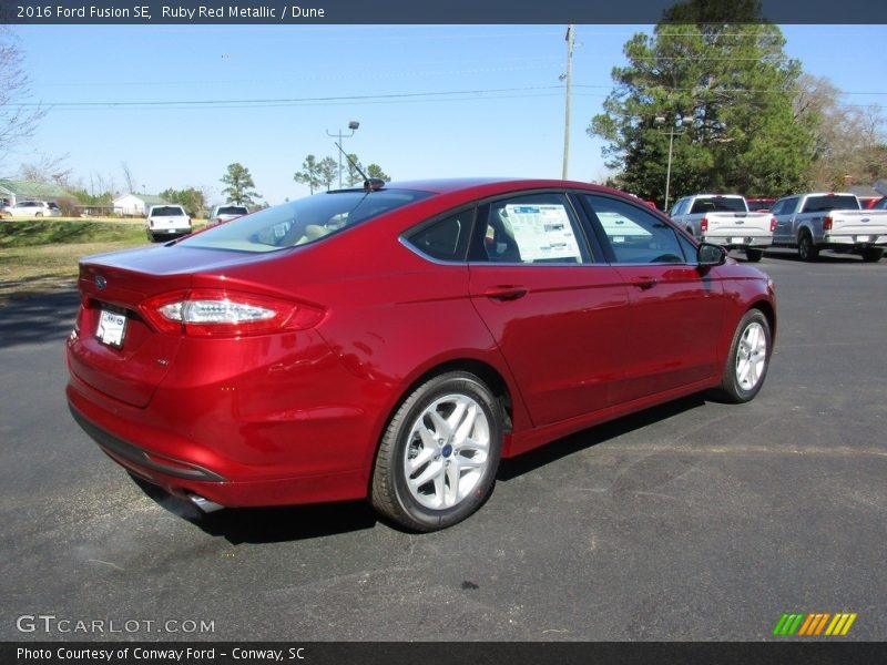 Ruby Red Metallic / Dune 2016 Ford Fusion SE