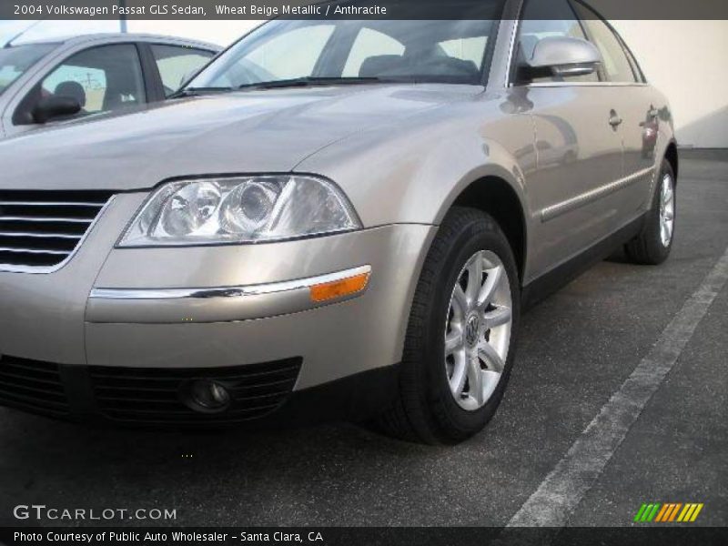 Wheat Beige Metallic / Anthracite 2004 Volkswagen Passat GLS Sedan