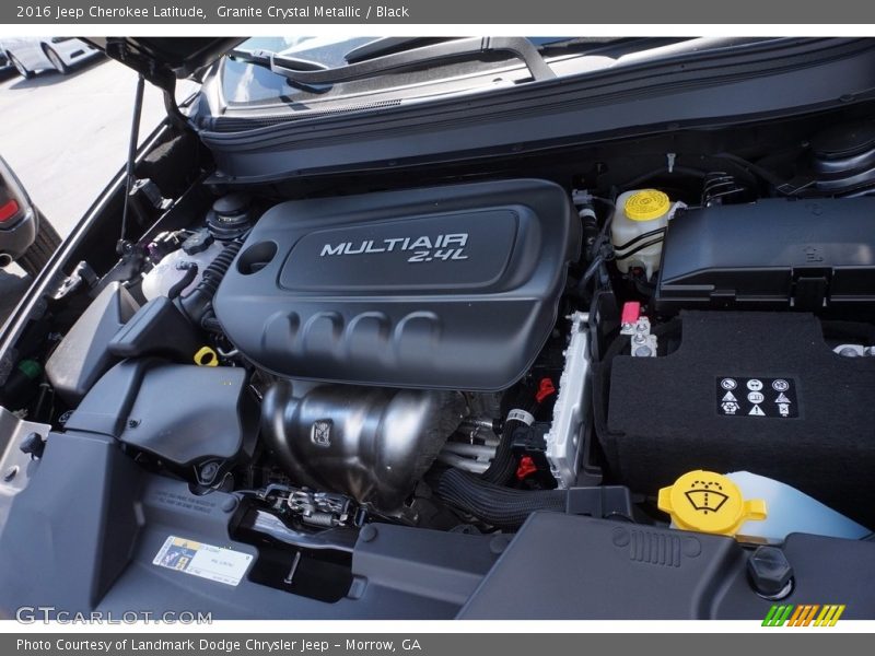 Granite Crystal Metallic / Black 2016 Jeep Cherokee Latitude
