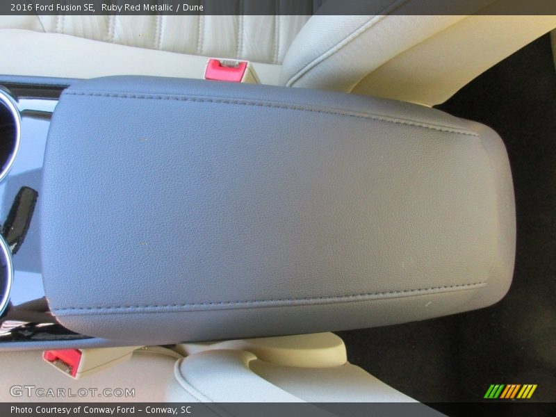 Ruby Red Metallic / Dune 2016 Ford Fusion SE