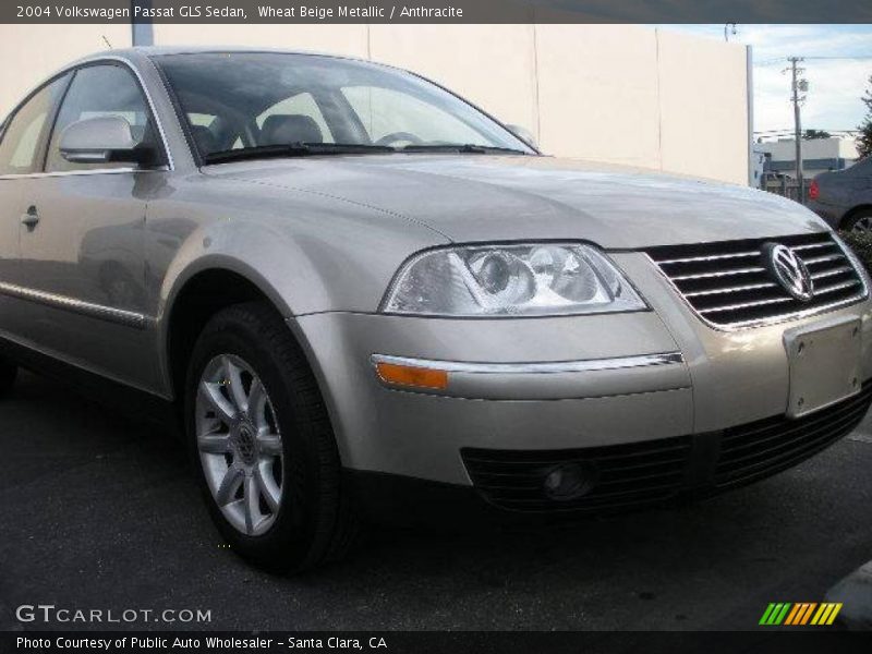 Wheat Beige Metallic / Anthracite 2004 Volkswagen Passat GLS Sedan