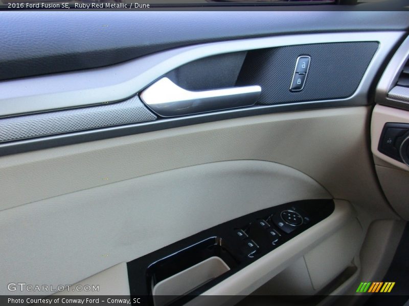 Ruby Red Metallic / Dune 2016 Ford Fusion SE