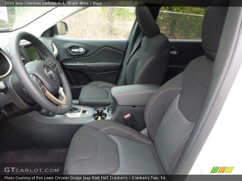 Bright White / Black 2016 Jeep Cherokee Latitude 4x4