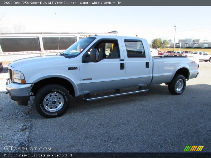 Oxford White / Medium Flint 2004 Ford F250 Super Duty XLT Crew Cab 4x4