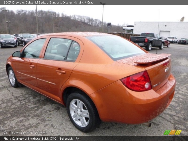Sunburst Orange Metallic / Gray 2005 Chevrolet Cobalt LS Sedan