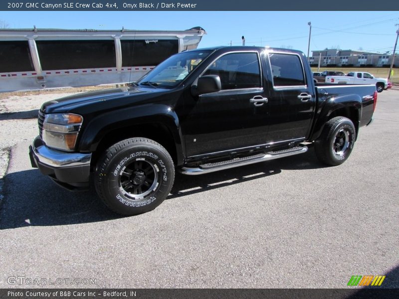 Front 3/4 View of 2007 Canyon SLE Crew Cab 4x4