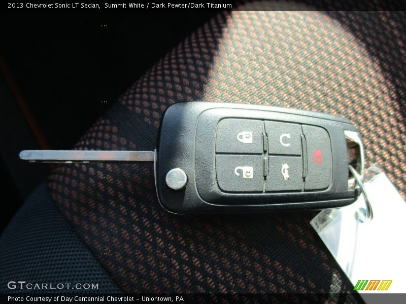 Summit White / Dark Pewter/Dark Titanium 2013 Chevrolet Sonic LT Sedan
