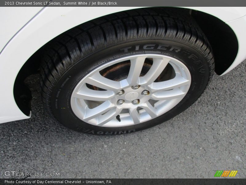 Summit White / Jet Black/Brick 2013 Chevrolet Sonic LT Sedan