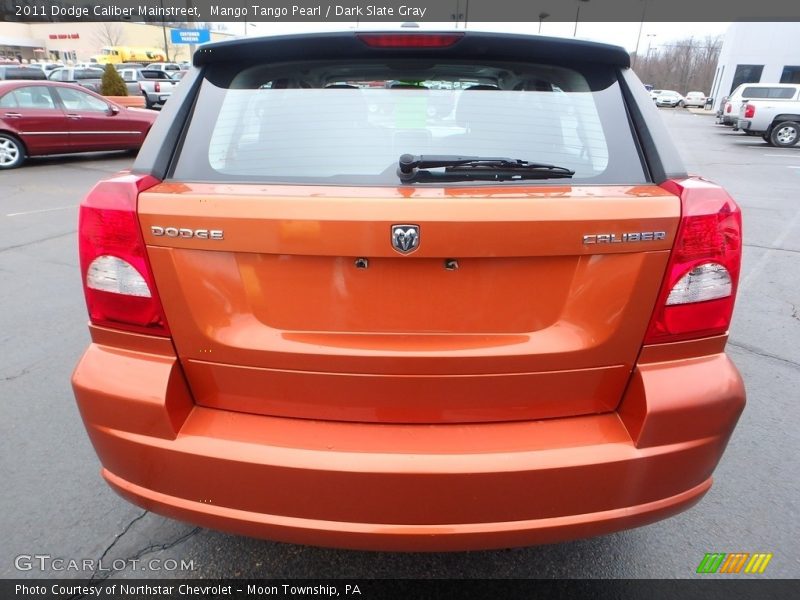 Mango Tango Pearl / Dark Slate Gray 2011 Dodge Caliber Mainstreet