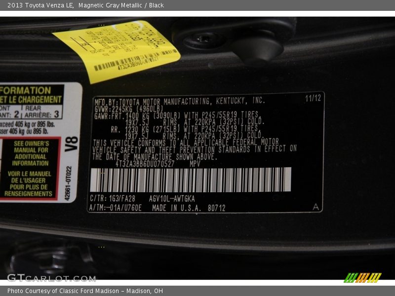 Magnetic Gray Metallic / Black 2013 Toyota Venza LE