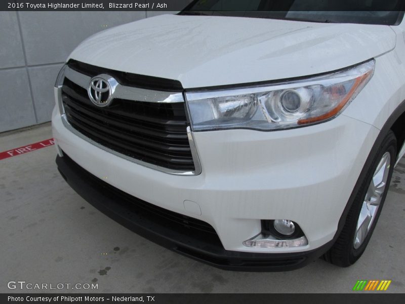 Blizzard Pearl / Ash 2016 Toyota Highlander Limited