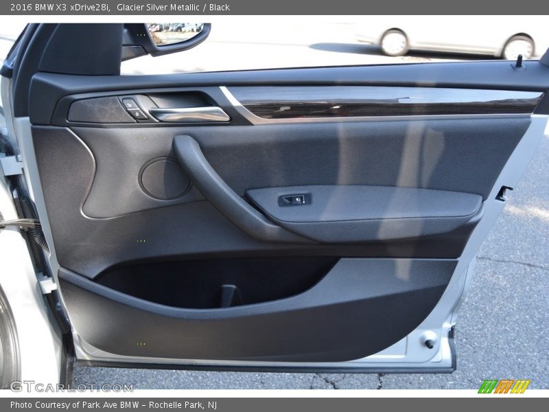Glacier Silver Metallic / Black 2016 BMW X3 xDrive28i