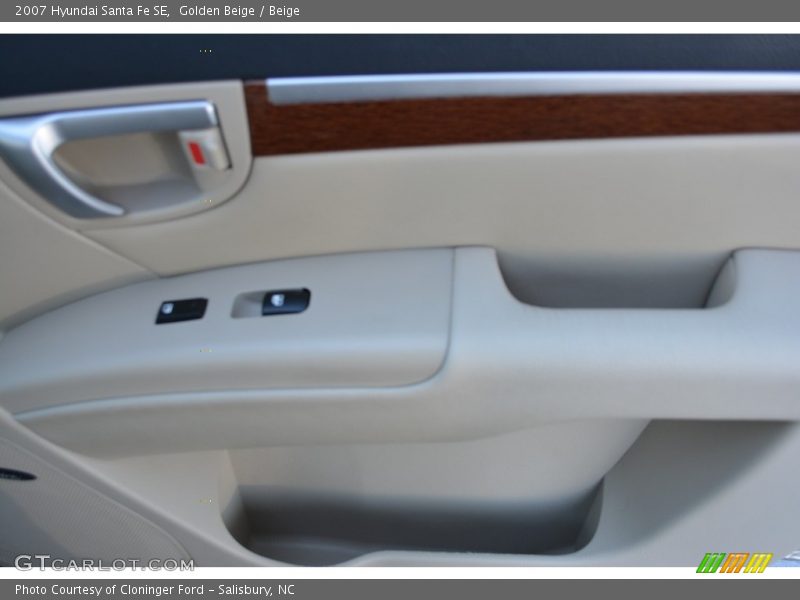 Golden Beige / Beige 2007 Hyundai Santa Fe SE