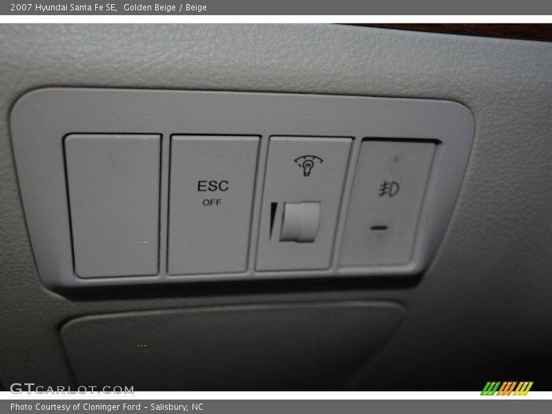 Golden Beige / Beige 2007 Hyundai Santa Fe SE