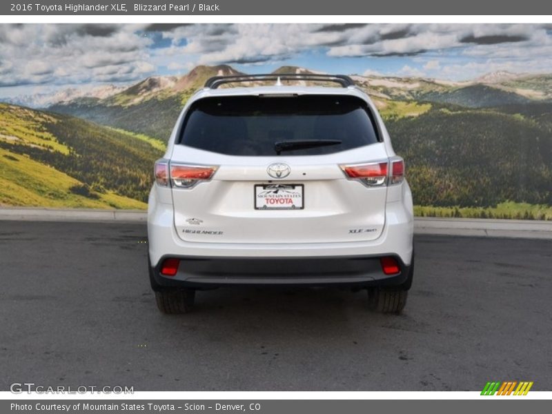 Blizzard Pearl / Black 2016 Toyota Highlander XLE