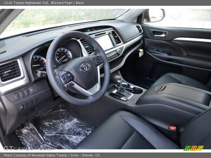 Blizzard Pearl / Black 2016 Toyota Highlander XLE