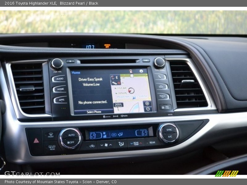 Blizzard Pearl / Black 2016 Toyota Highlander XLE