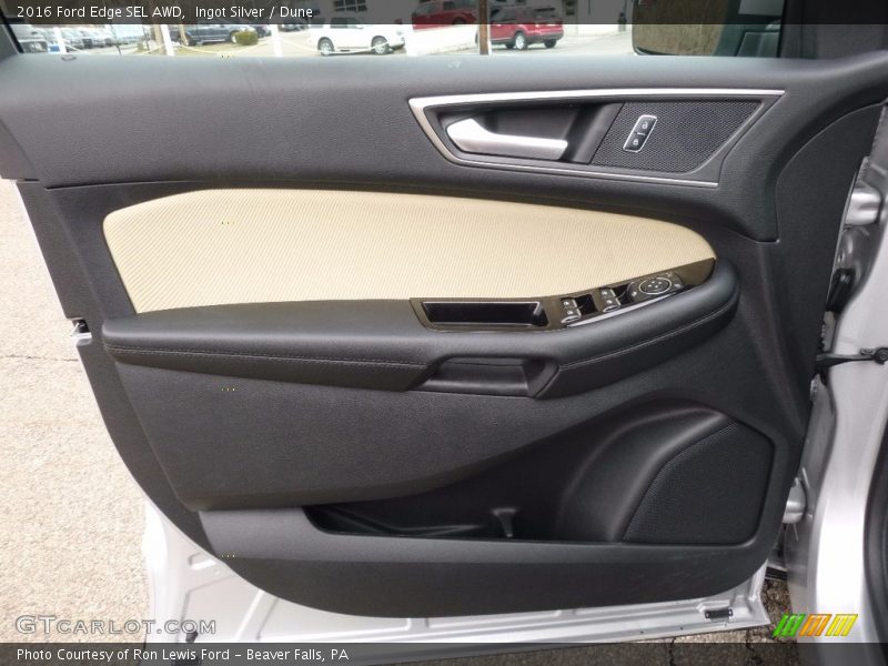 Door Panel of 2016 Edge SEL AWD