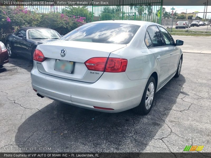 Reflex Silver Metallic / Titan Black 2011 Volkswagen Jetta SE Sedan