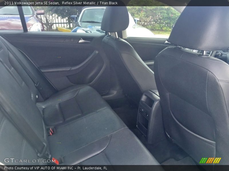 Reflex Silver Metallic / Titan Black 2011 Volkswagen Jetta SE Sedan