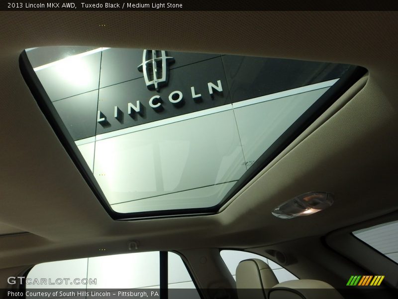 Tuxedo Black / Medium Light Stone 2013 Lincoln MKX AWD