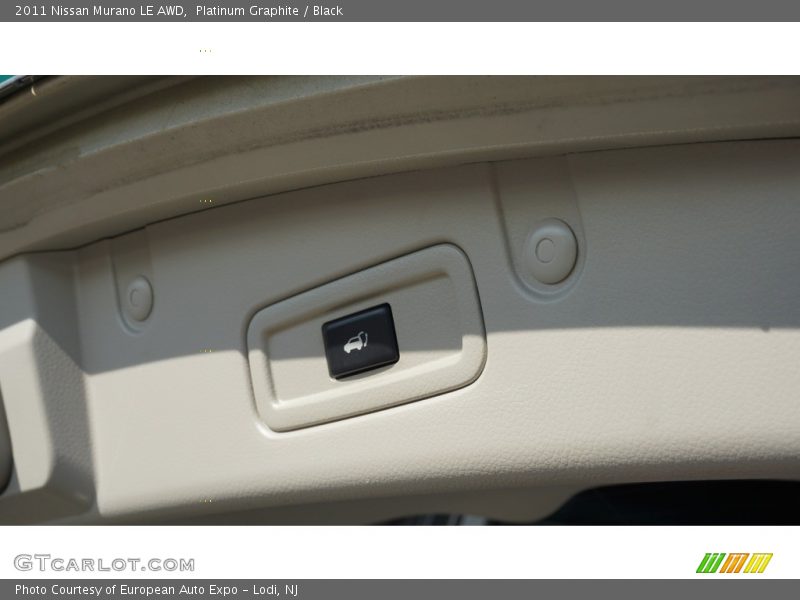 Platinum Graphite / Black 2011 Nissan Murano LE AWD