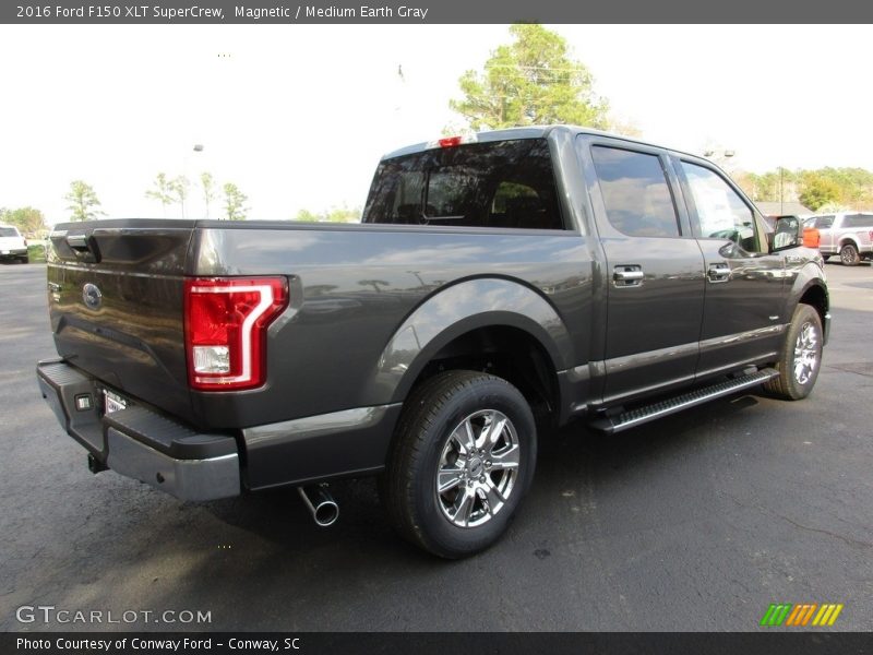 Magnetic / Medium Earth Gray 2016 Ford F150 XLT SuperCrew