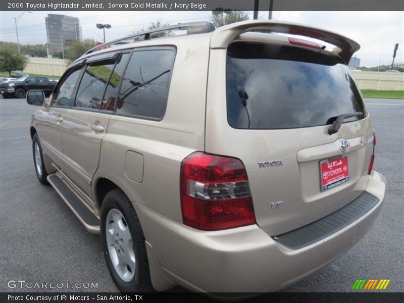 Sonora Gold Metallic / Ivory Beige 2006 Toyota Highlander Limited