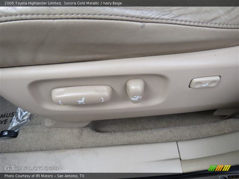 Sonora Gold Metallic / Ivory Beige 2006 Toyota Highlander Limited
