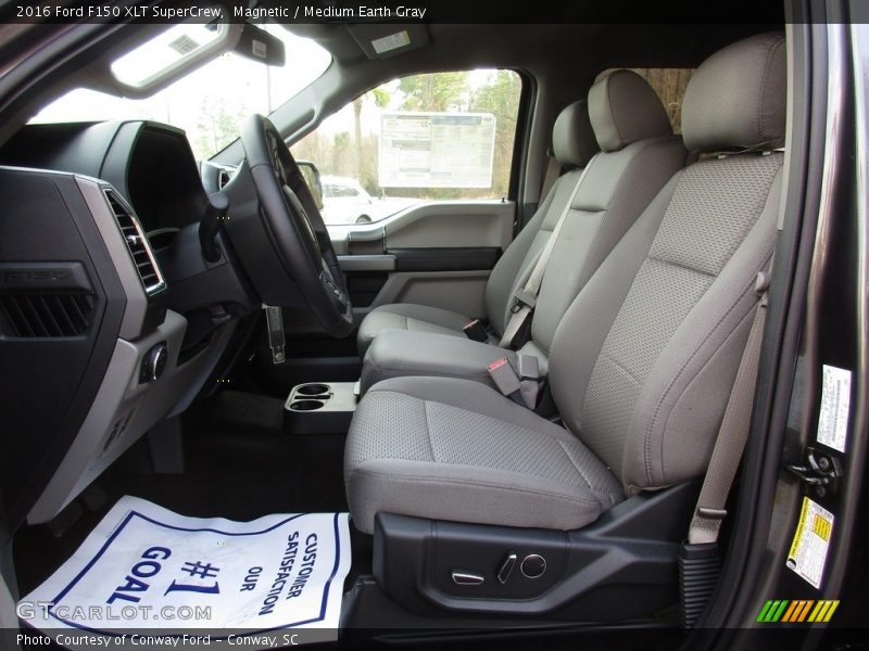Magnetic / Medium Earth Gray 2016 Ford F150 XLT SuperCrew