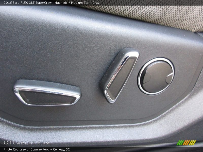 Magnetic / Medium Earth Gray 2016 Ford F150 XLT SuperCrew