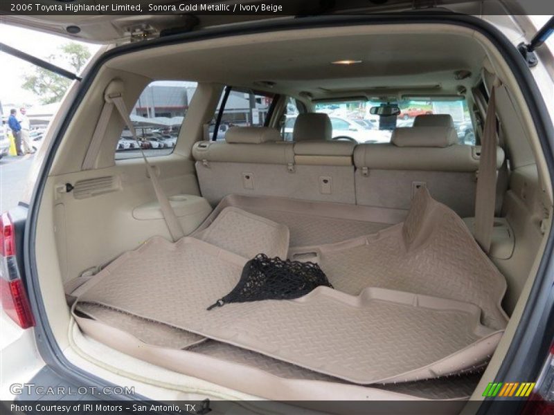 Sonora Gold Metallic / Ivory Beige 2006 Toyota Highlander Limited