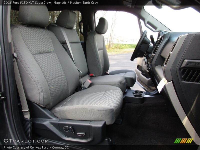 Magnetic / Medium Earth Gray 2016 Ford F150 XLT SuperCrew