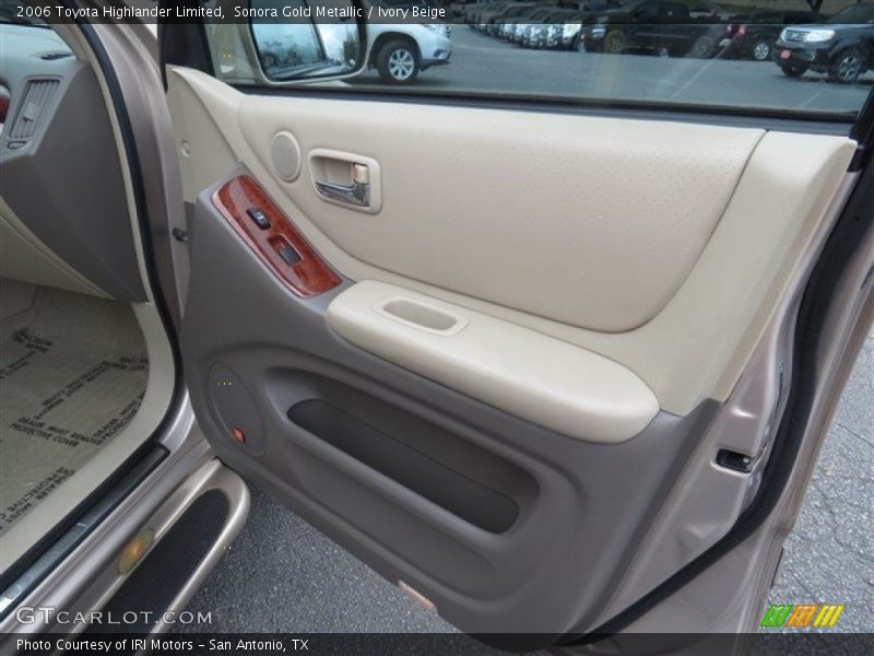 Sonora Gold Metallic / Ivory Beige 2006 Toyota Highlander Limited