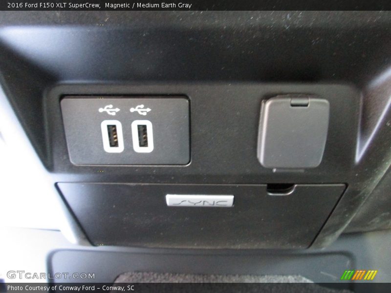 Magnetic / Medium Earth Gray 2016 Ford F150 XLT SuperCrew