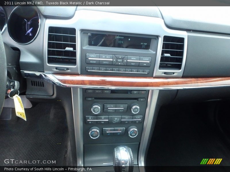 Tuxedo Black Metallic / Dark Charcoal 2011 Lincoln MKZ FWD