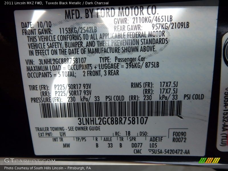 Tuxedo Black Metallic / Dark Charcoal 2011 Lincoln MKZ FWD