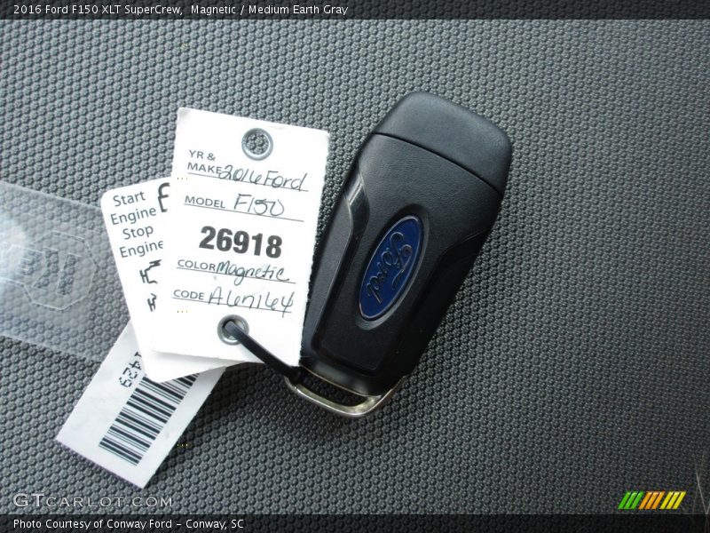 Magnetic / Medium Earth Gray 2016 Ford F150 XLT SuperCrew