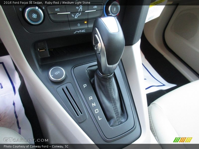 Ruby Red / Medium Light Stone 2016 Ford Focus SE Sedan