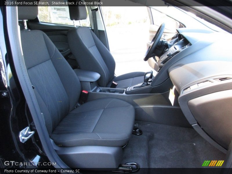 Shadow Black / Charcoal Black 2016 Ford Focus SE Hatch