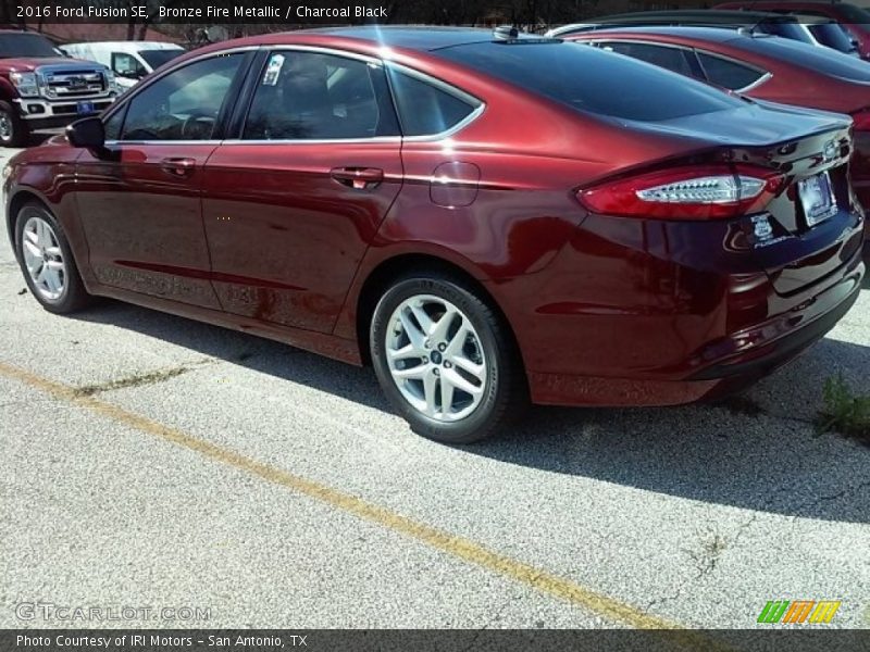 Bronze Fire Metallic / Charcoal Black 2016 Ford Fusion SE