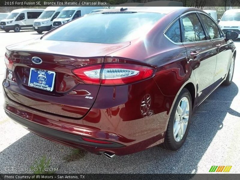 Bronze Fire Metallic / Charcoal Black 2016 Ford Fusion SE