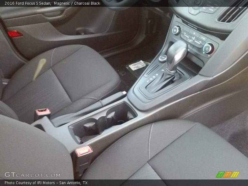 Magnetic / Charcoal Black 2016 Ford Focus S Sedan