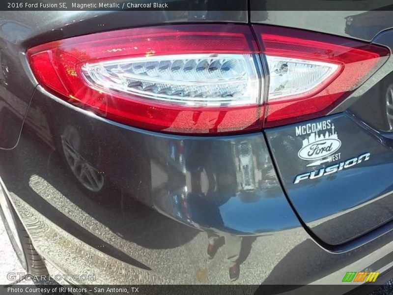 Magnetic Metallic / Charcoal Black 2016 Ford Fusion SE
